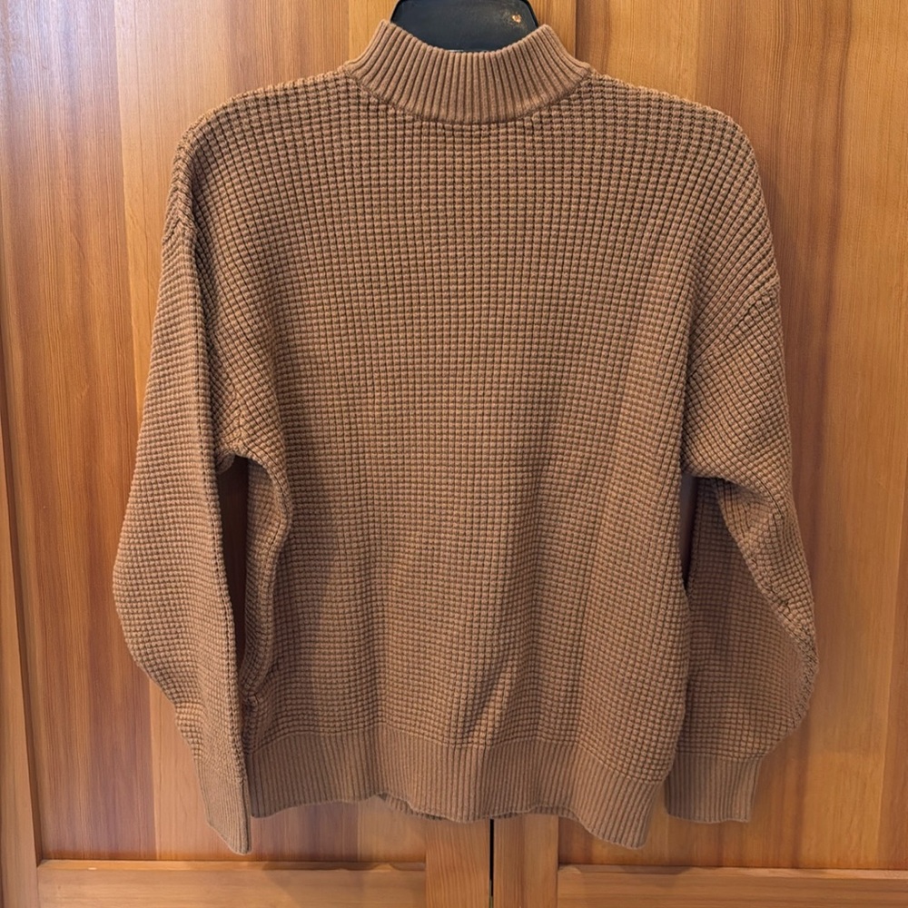 Tna mock neck